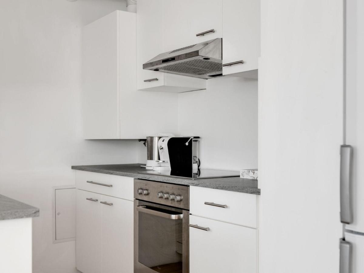 Elegant Apartment In Vienna With Patio Bagian luar foto