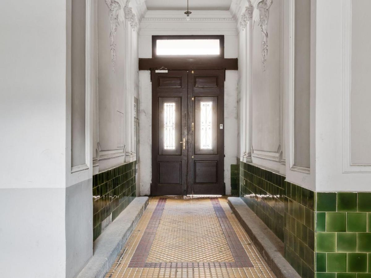 Elegant Apartment In Vienna With Patio Bagian luar foto